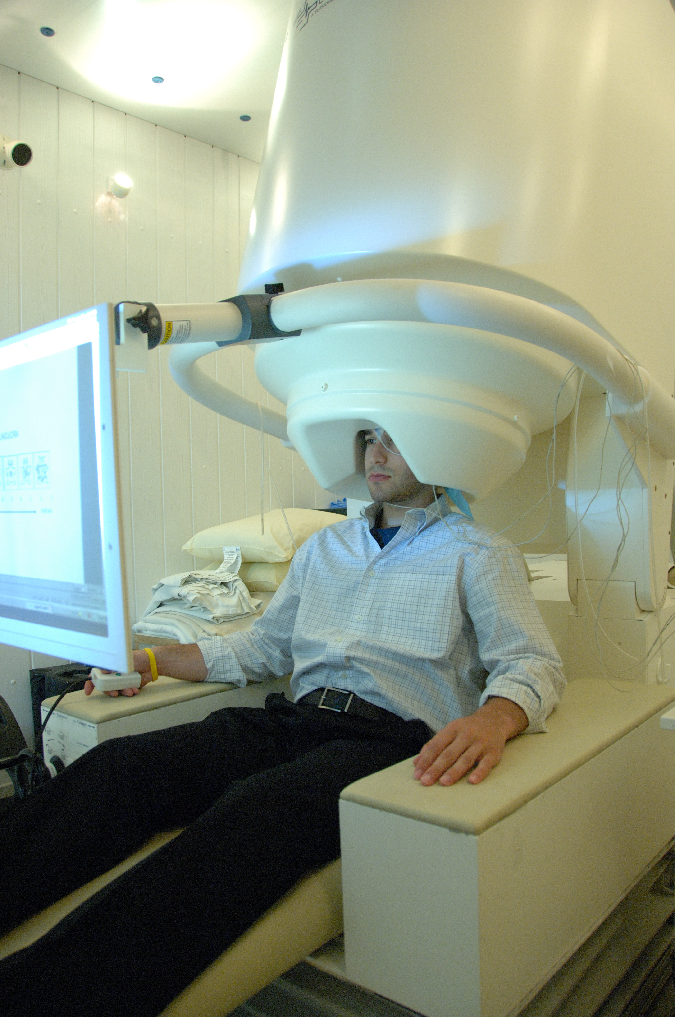 <p>Magnetoencephalography (MEG)</p>