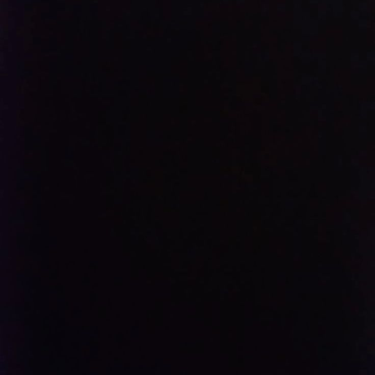 <p>черный</p>