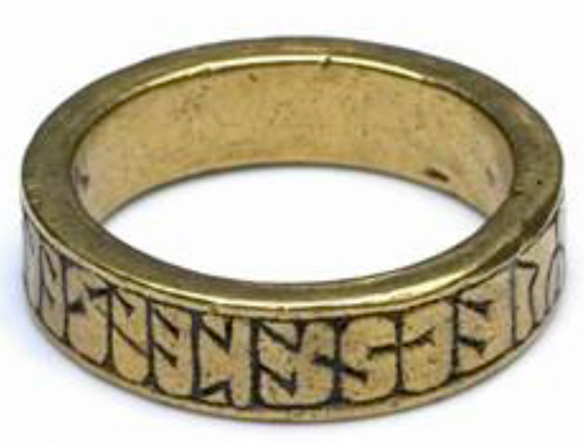 <p><span style="background-color: transparent;">Iscrizione <em>ærkriuflt | kriuriþon | glæstæpontol </em>(IX sec.)</span></p>