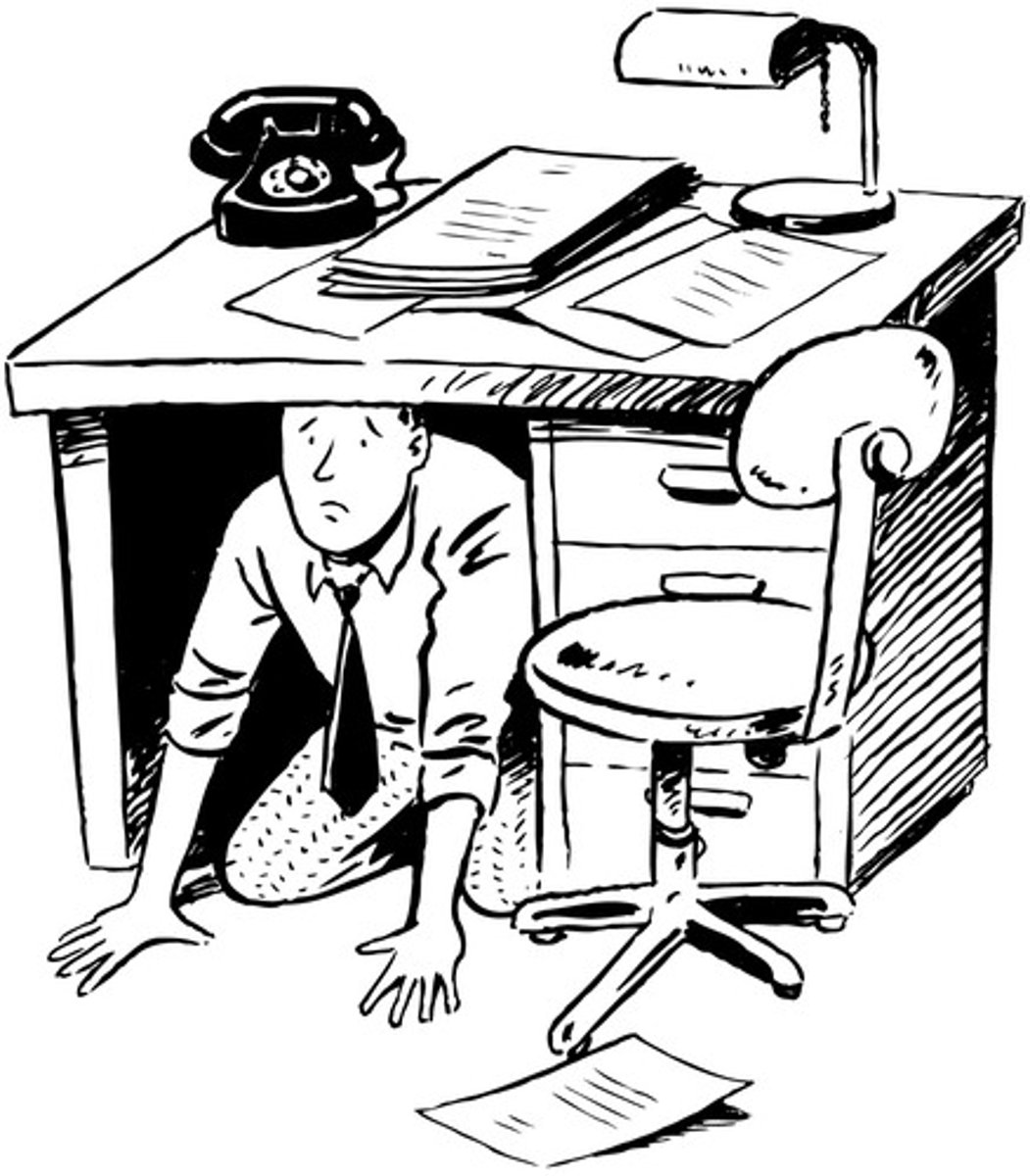 <p>(v): trốn</p>