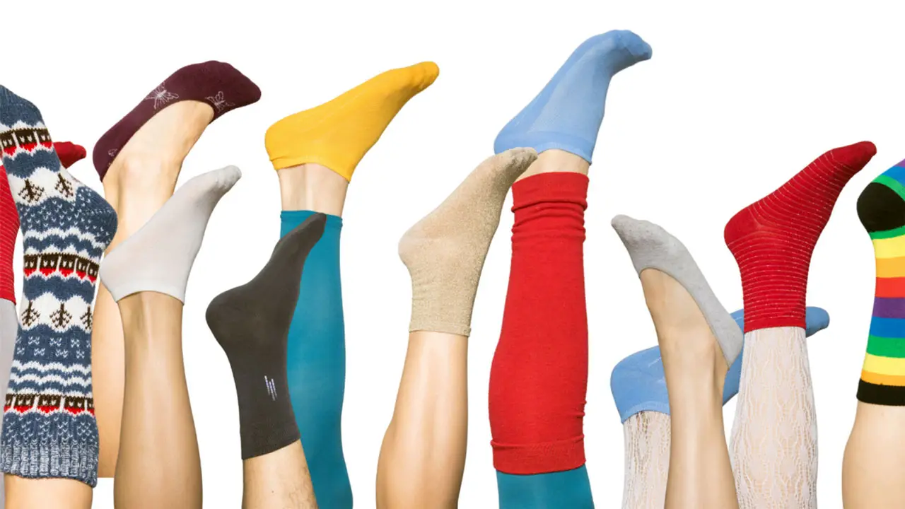 <p>los calcetines </p>
