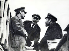<p>A party of revolutionary Marxists, led by Vladimir Lenin, who seized power in Russia in 1917 and overthrew the tsardom.</p>