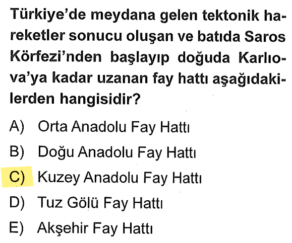 <p>Türkiye'nin en aktif ve en uzun fay hattıdır. Marmara Denizi'nden (Saros) girer, Kuzey Anadolu dağlarının hemen güneyinden geçerek Bingöl Karlıova'da DAF (Doğu Anadolu Fay Hattı) ile birleşir.</p>