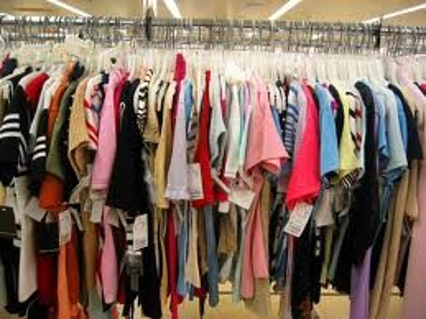 <p>it (la ropa) to you (plural, informal)</p>