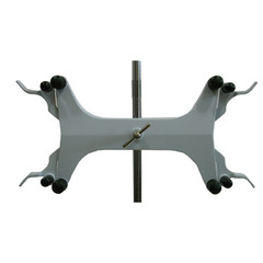 <p>holds buret to ring stand</p>
