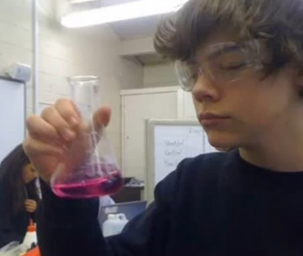 <ul><li><p><span style="background-color: transparent;">Hydrogen bombs, triggered by fission weapons</span></p></li><li><p><span style="background-color: transparent;">Unlimited amount of power</span></p></li></ul><p></p><p></p>