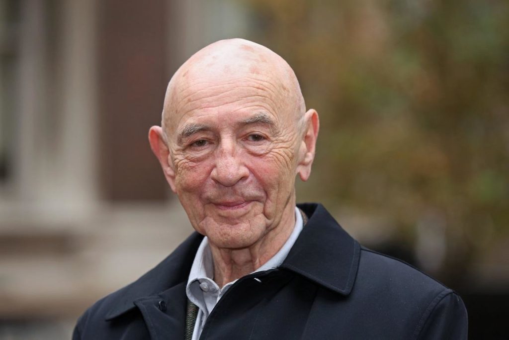 <p><span style="background-color: transparent;">Walter Mischel</span></p>