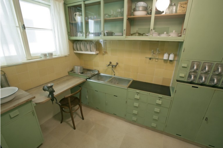 <p>Frankfurt, Germany, 1926</p>