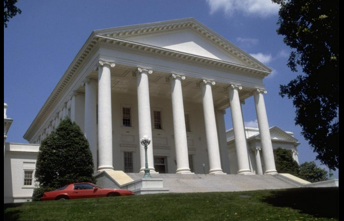 <p>Uses associational eclectisism by stealing styles associated with democracy, educatiom, rationality, and civic responsibility. Doesn’t support a dome uptop unlike a lot of Jefferson builds</p>