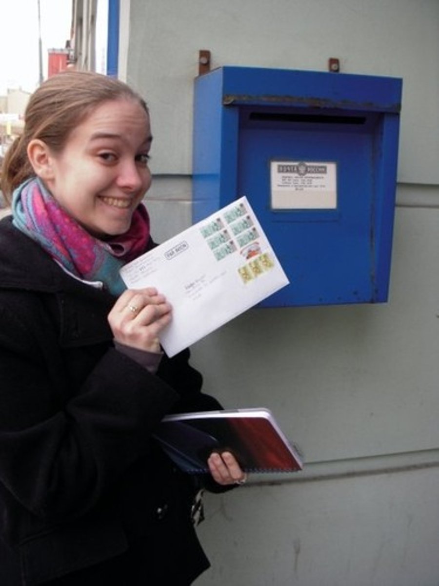<p>sender, مرسل</p><p>die Absender</p><p>Da ist ein Brief für dich ohne Absender.</p>