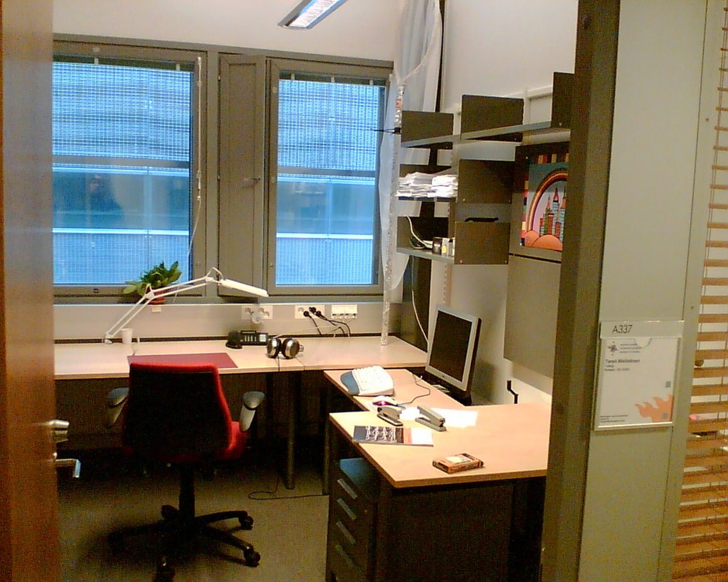 <p>workroom, study</p>
