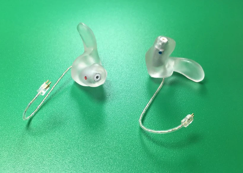 <p>What type of ear mold is this</p>