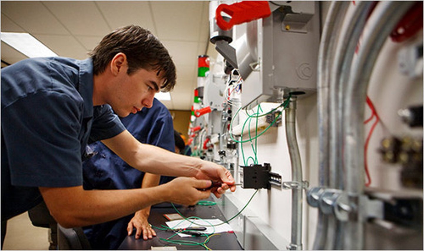 <p>artes industriales</p>