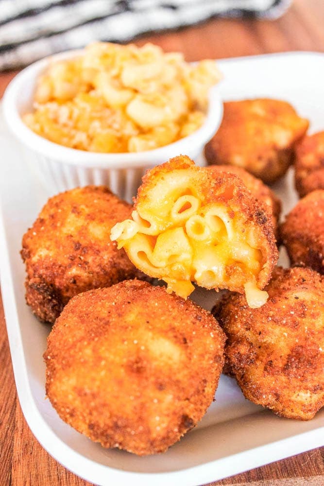 <p>Mac n cheese bites</p>