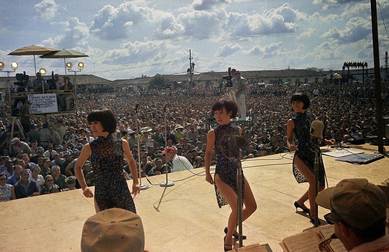 <p>Main performance space for Korean artists; required performing Western genres; served as training ground for professionals</p>