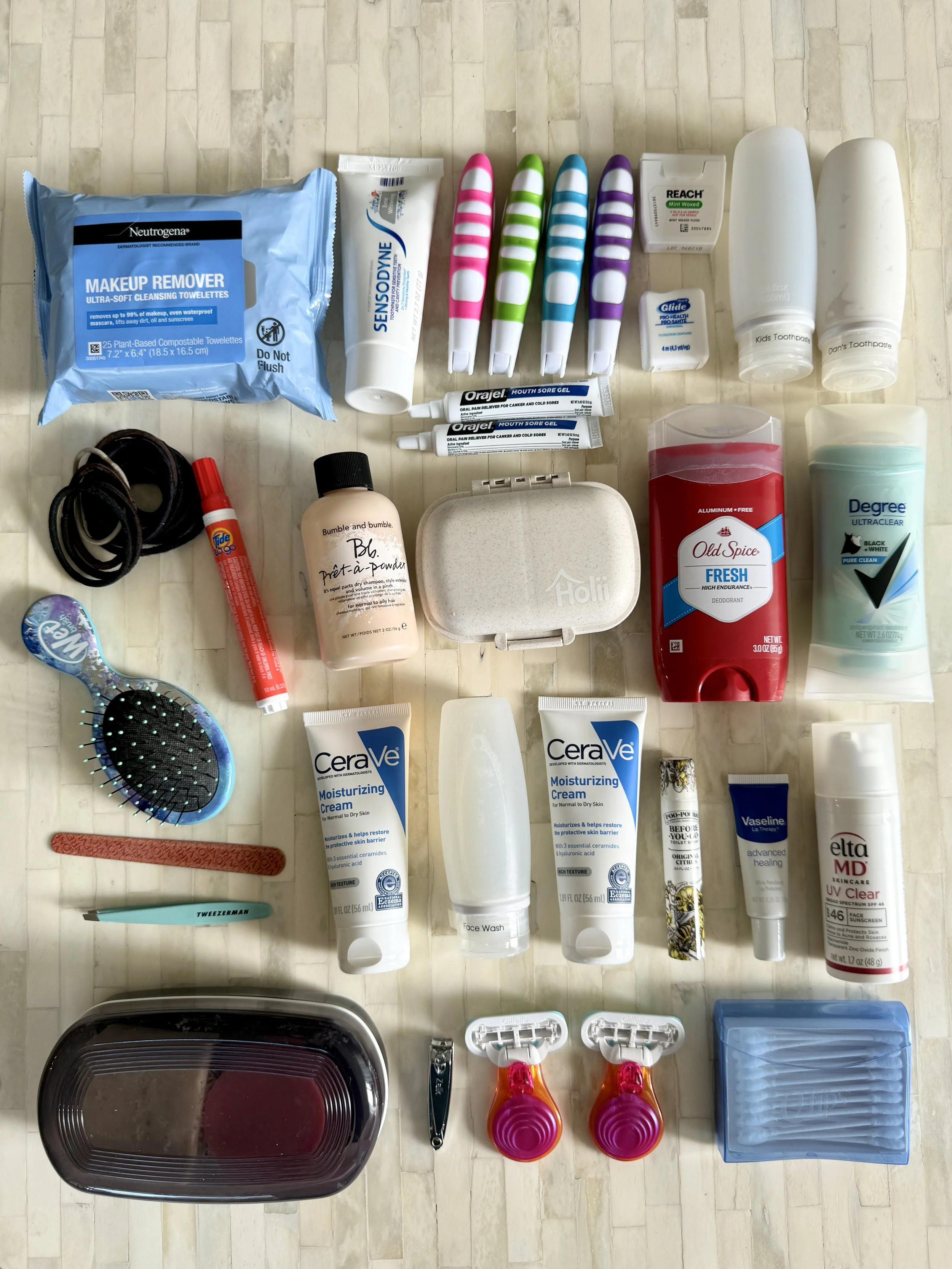 <p>toiletries</p>