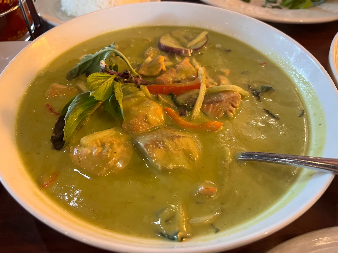 <p>Curry, sweeter flavor, has eggplants</p>