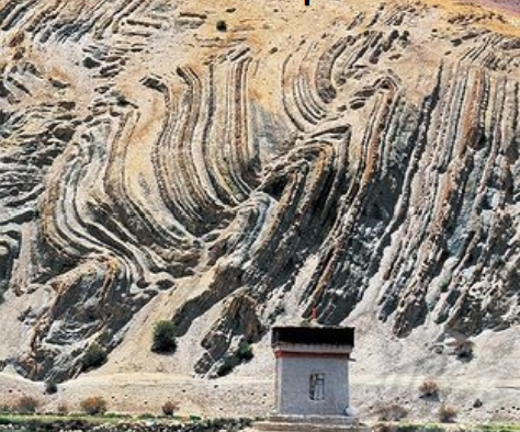 <p><span style="background-color: transparent;"> rocks that have gone through altercation (changed through applied heat and pressure) </span></p><ul><li><p><span style="background-color: transparent;">Rock samples will other have alternating dark/light banding patterns or large crystals </span></p></li></ul><p><br></p>