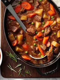 <p>Simmering food slowly over a long period of time within a covered container. The ingredients should just barely be covered with liquid.</p><p>• When stewing meat in an oven, set the temperature between 250°-300°F and cover the pot.</p><p>• Examples: Stewed tomatoes, beef stew.</p>
