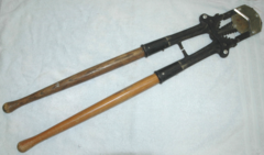 <p>What is this instrument?</p>