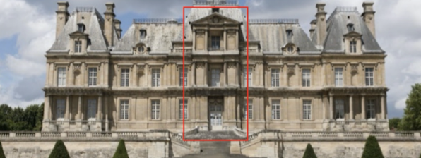 <p>l’elevation d’un corps de batiment qui s’avance par rapport à l’elevation principale, souvent mis en valeur pour souligner l’entrée ou le centre du bâtiment</p><p>inversee = corps de batiment qui se trouve en renforcement </p>