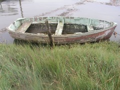 <p>(n): thuyền</p>