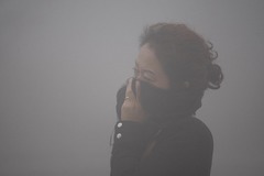 <p>(n) khói bụi</p>