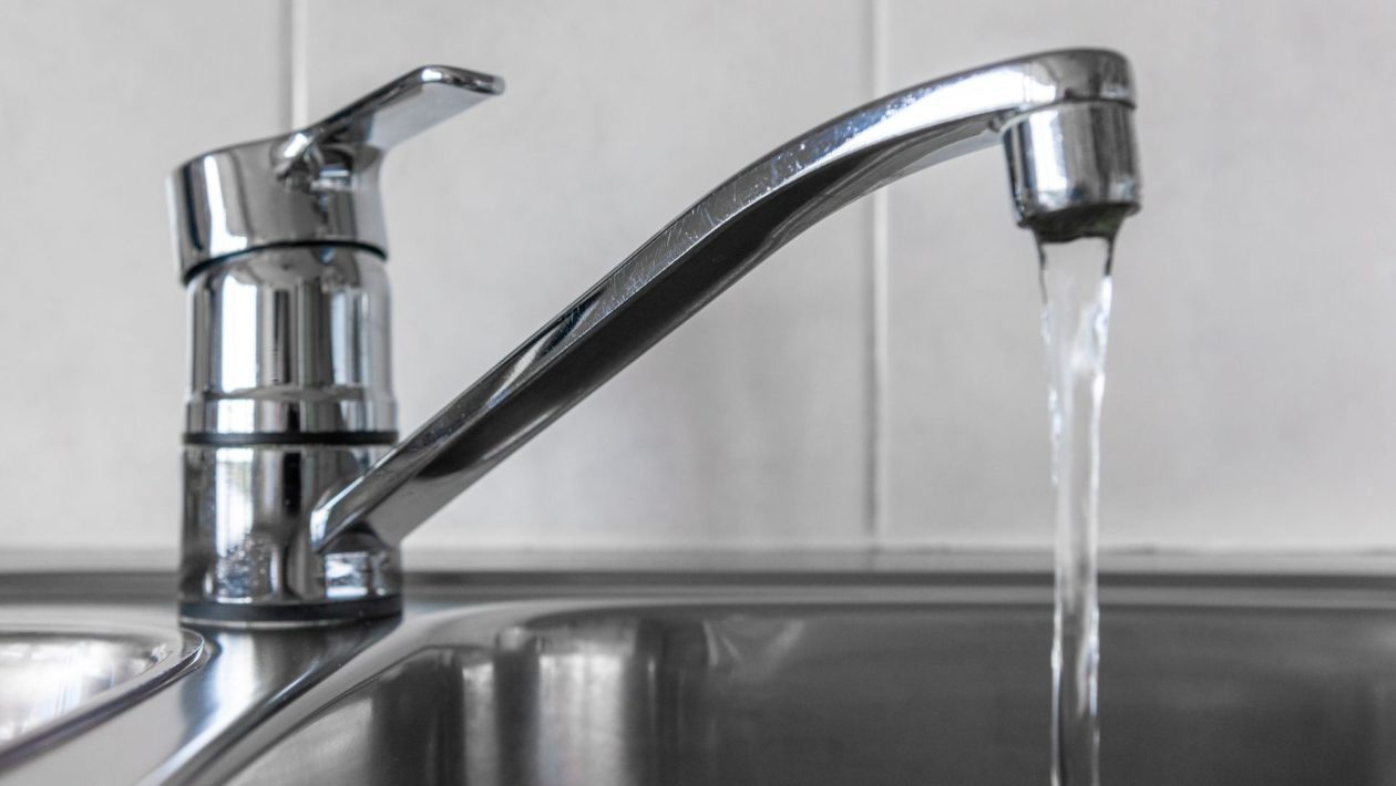<p>faucet</p>