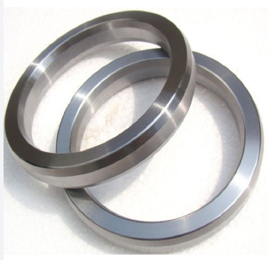 <p>junta metálica tipo anillo</p>