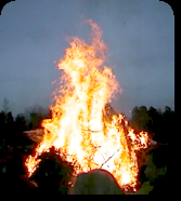 <p>energy created by the movement of atoms, transferred as heat</p>