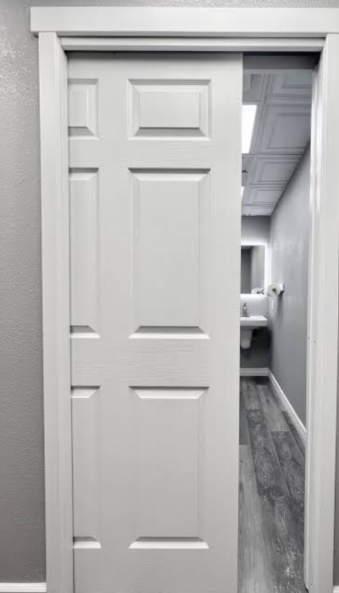 <p>What is this door called?</p>