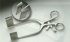 <p>Used for deep retraction during spinal surgery</p>