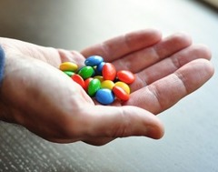 <p>Một vài, một nắm The outcome depends on a handful of successful tests.</p>
