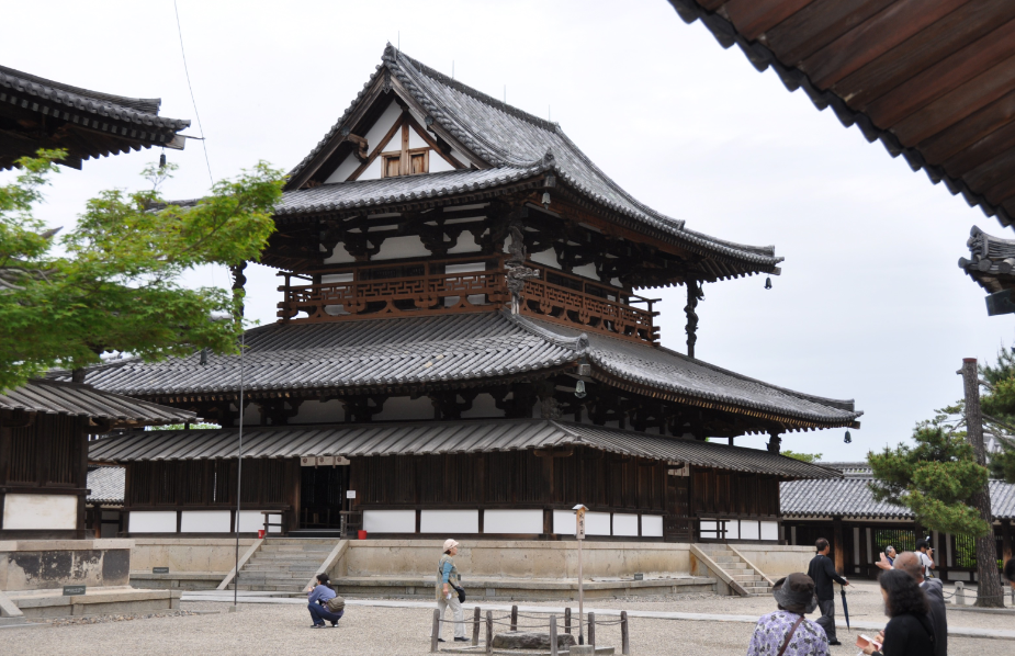<p>What is the name of this building and when was it created?</p>