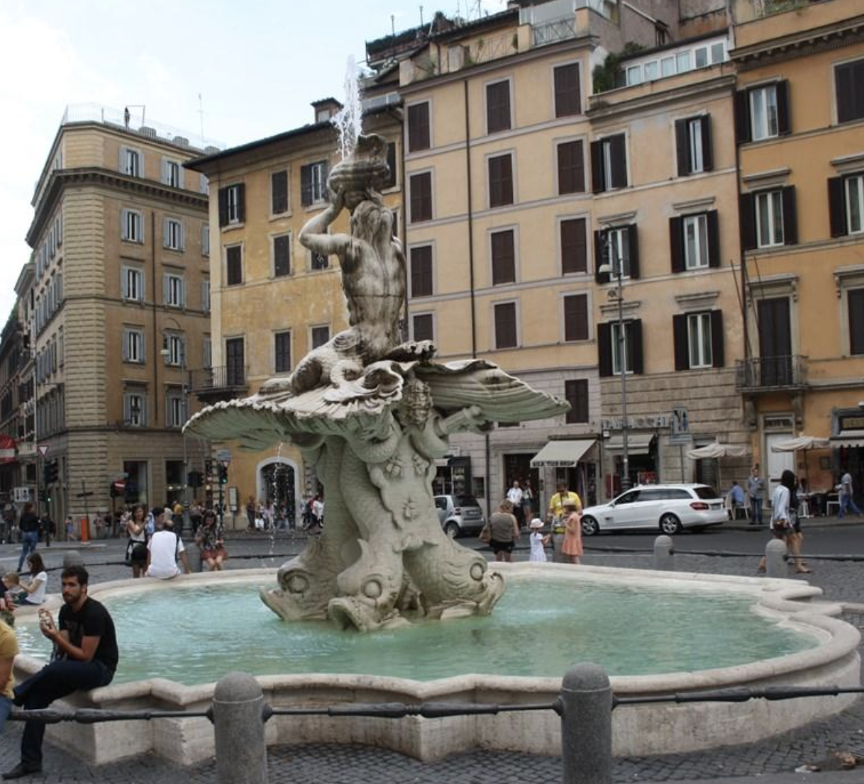 <p><span style="color: green;">Piazza Barberini, Fontana de Tritone - Bernini</span></p>