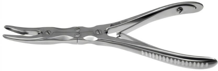 <p>The handles are symmetrical</p>