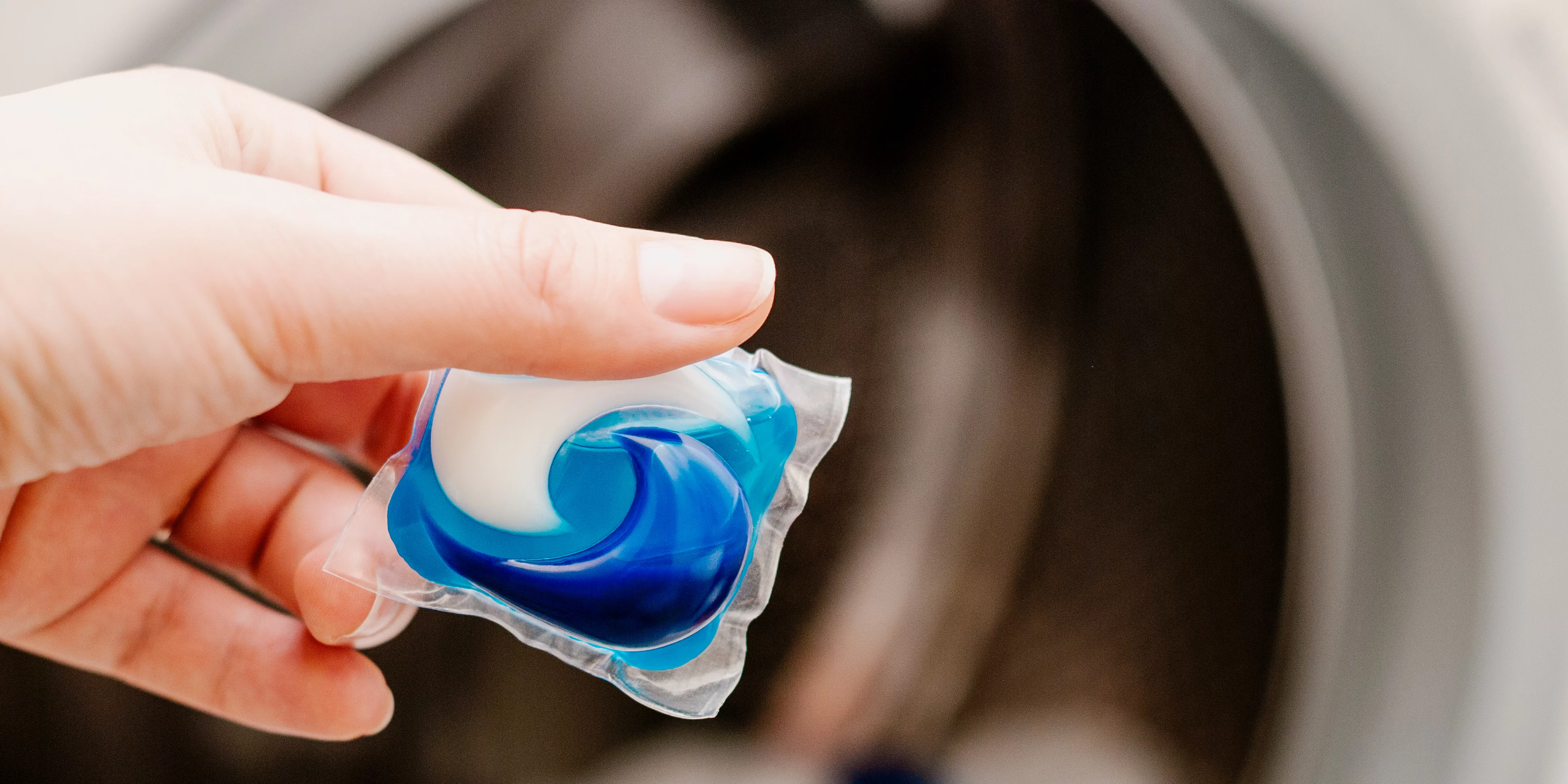 <p>Water soluble (Glycolide and lactide)</p>