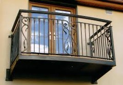 <p>el balcón</p>