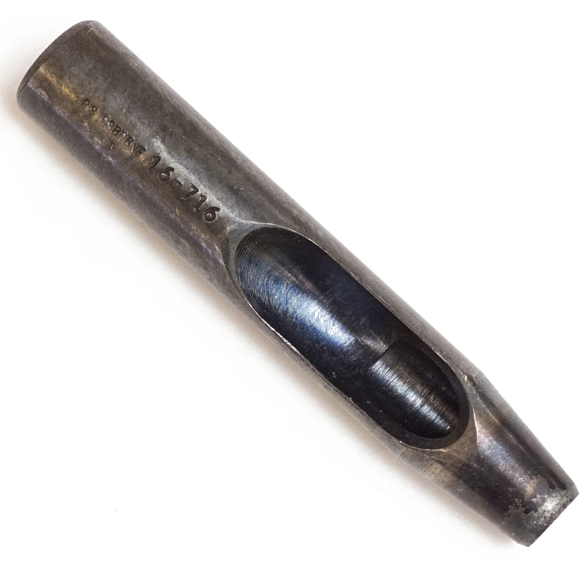 <p>Hand tool designed to create clean, precise holes in gaskets, leather, belts, and other materials, making it ideal for fabrication, repair, and fitting tasks.</p>