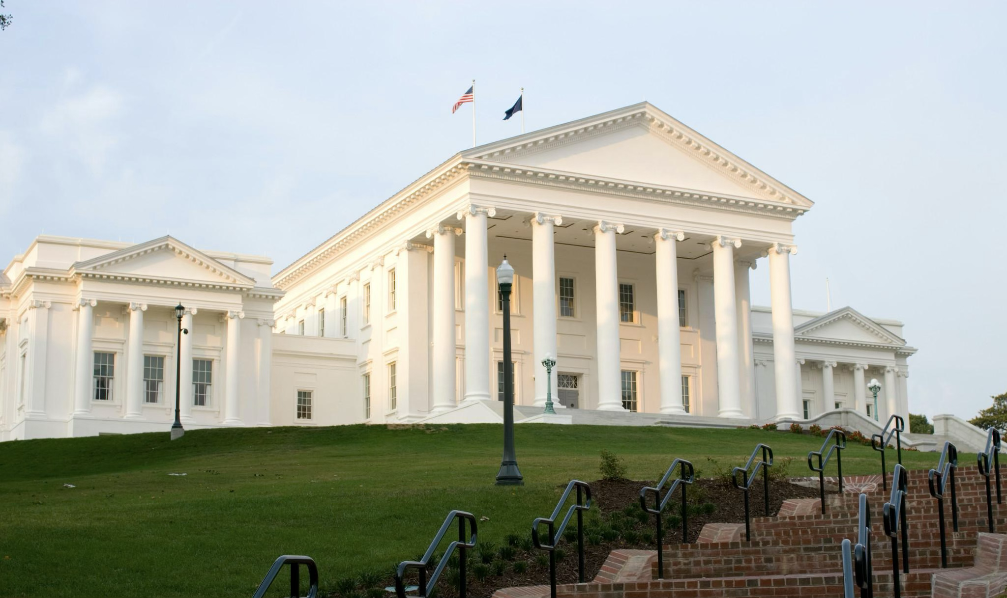 <p>Name<br>Architect<br>Location<br>Date</p>