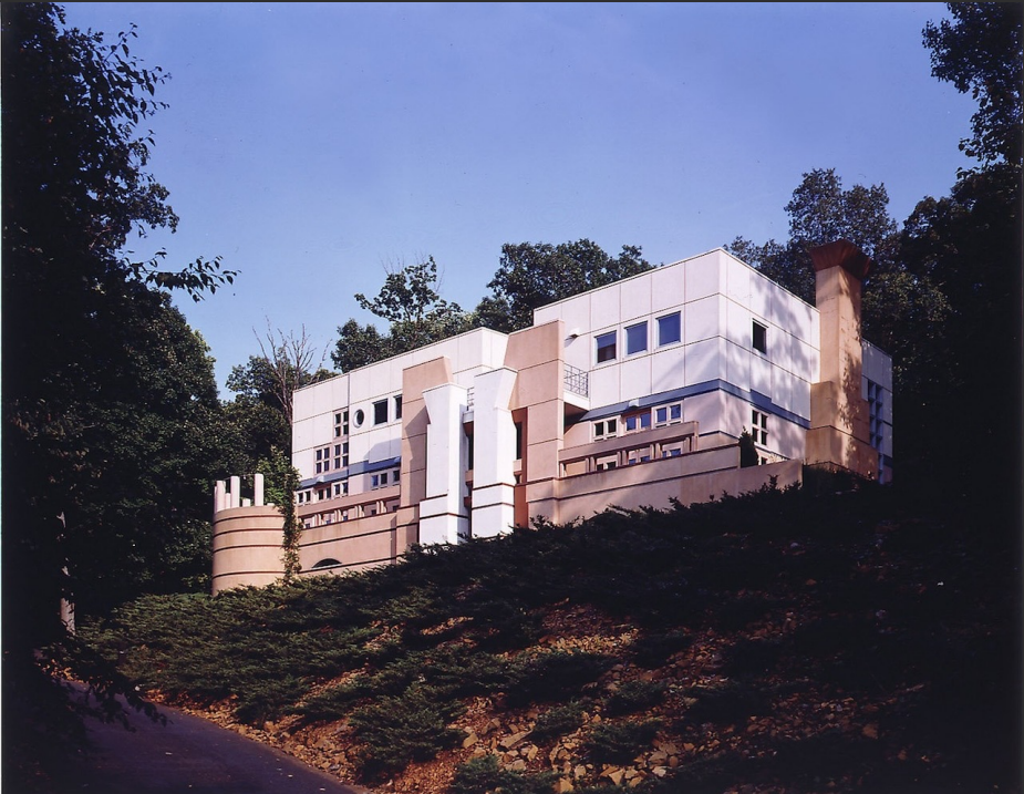 <p>who designed the Plocek House?</p>