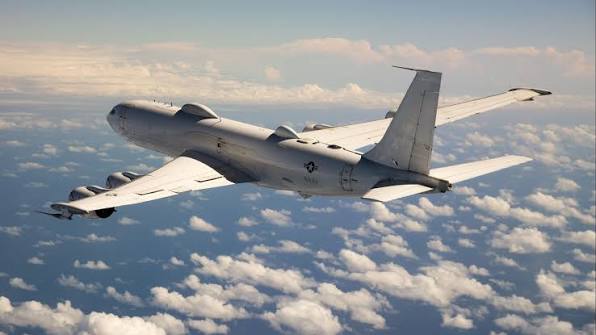 <p>Group 3 Jet,Swept wing, Mounted Engine(s)</p>