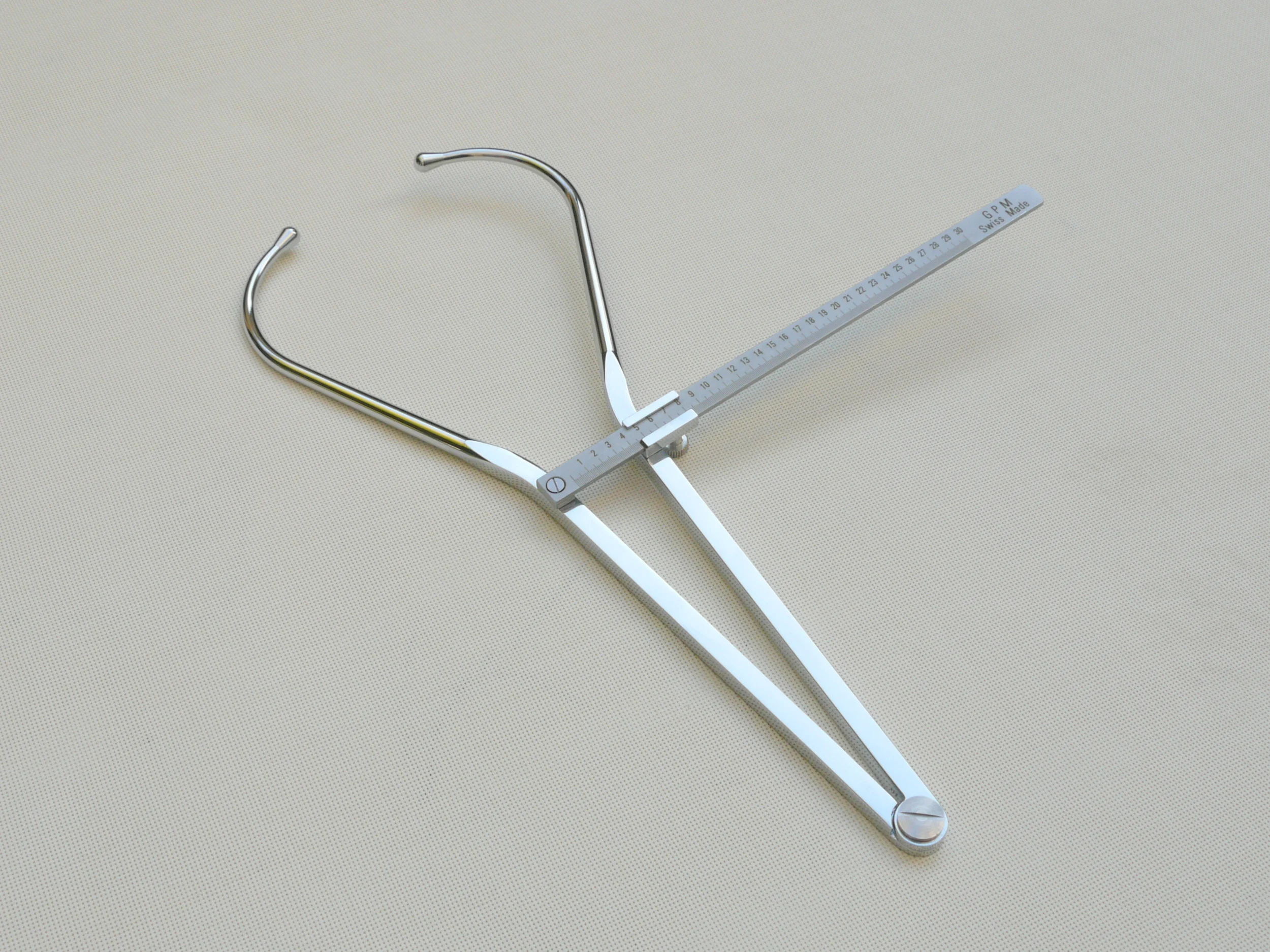 <p>A measuring tool used to determine the distance between two points or the width of an object. Ex: Skull</p>