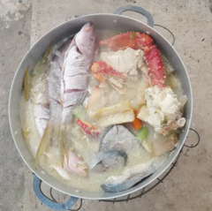 <p>braising pan</p>