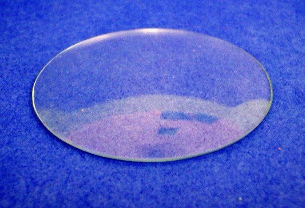<p>Used to hold a small amount of solid, such as a reaction product, or to prevent spattering.</p>