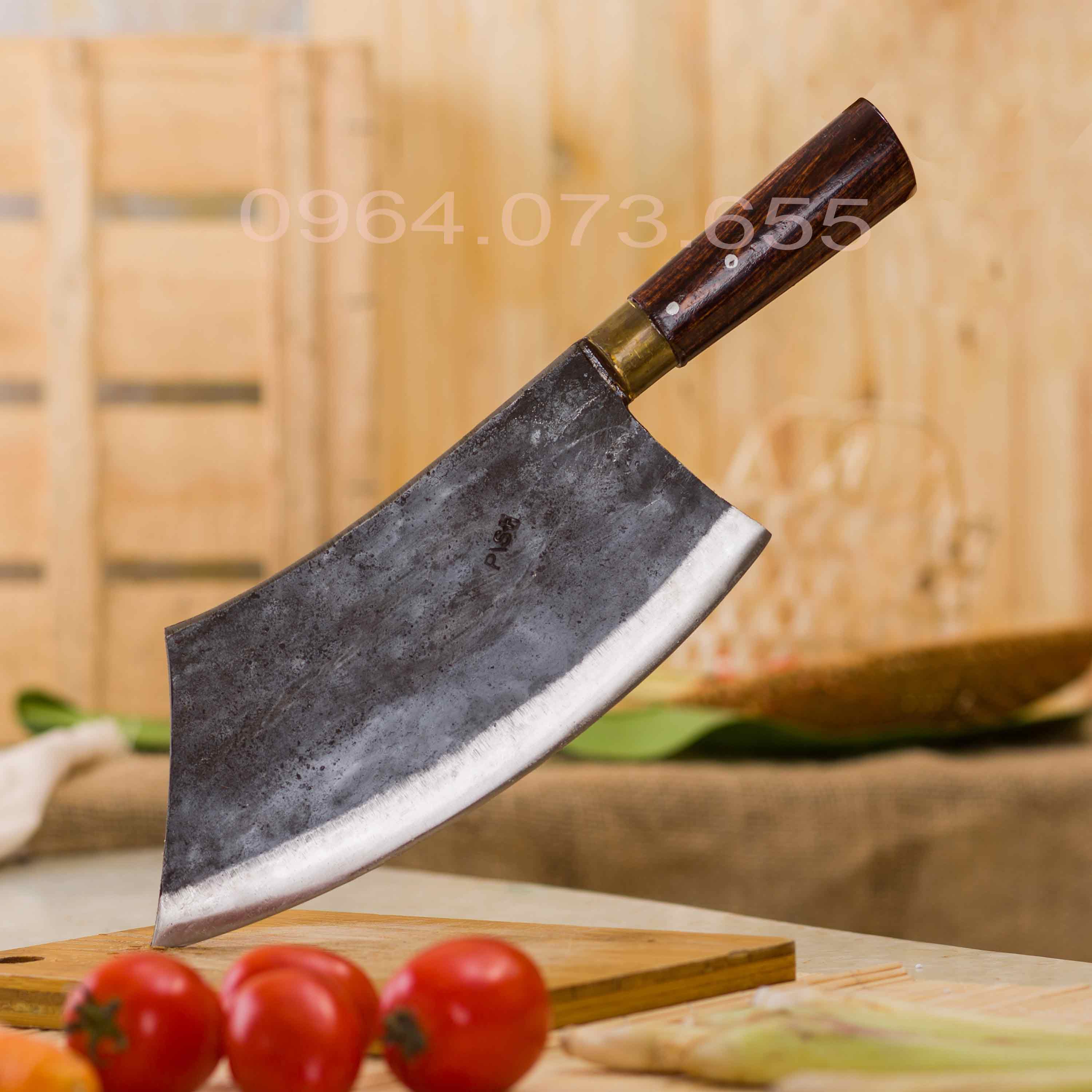 <p>chop (v) <span>/tʃɒp/</span></p>