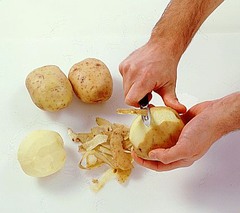 <p>чистити</p>