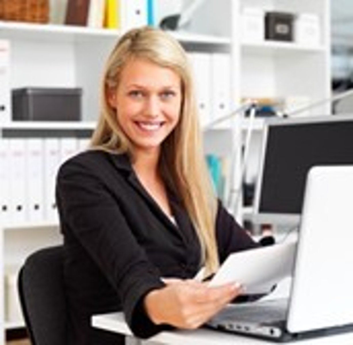 <p>office clerk (m/f)</p>