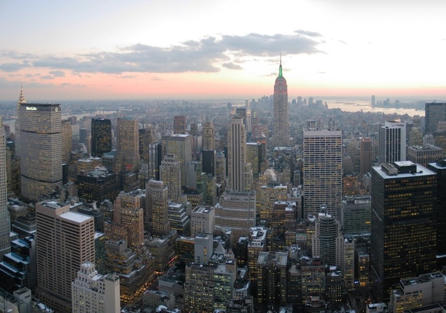 <p>city,3if</p><p>Urbs </p>