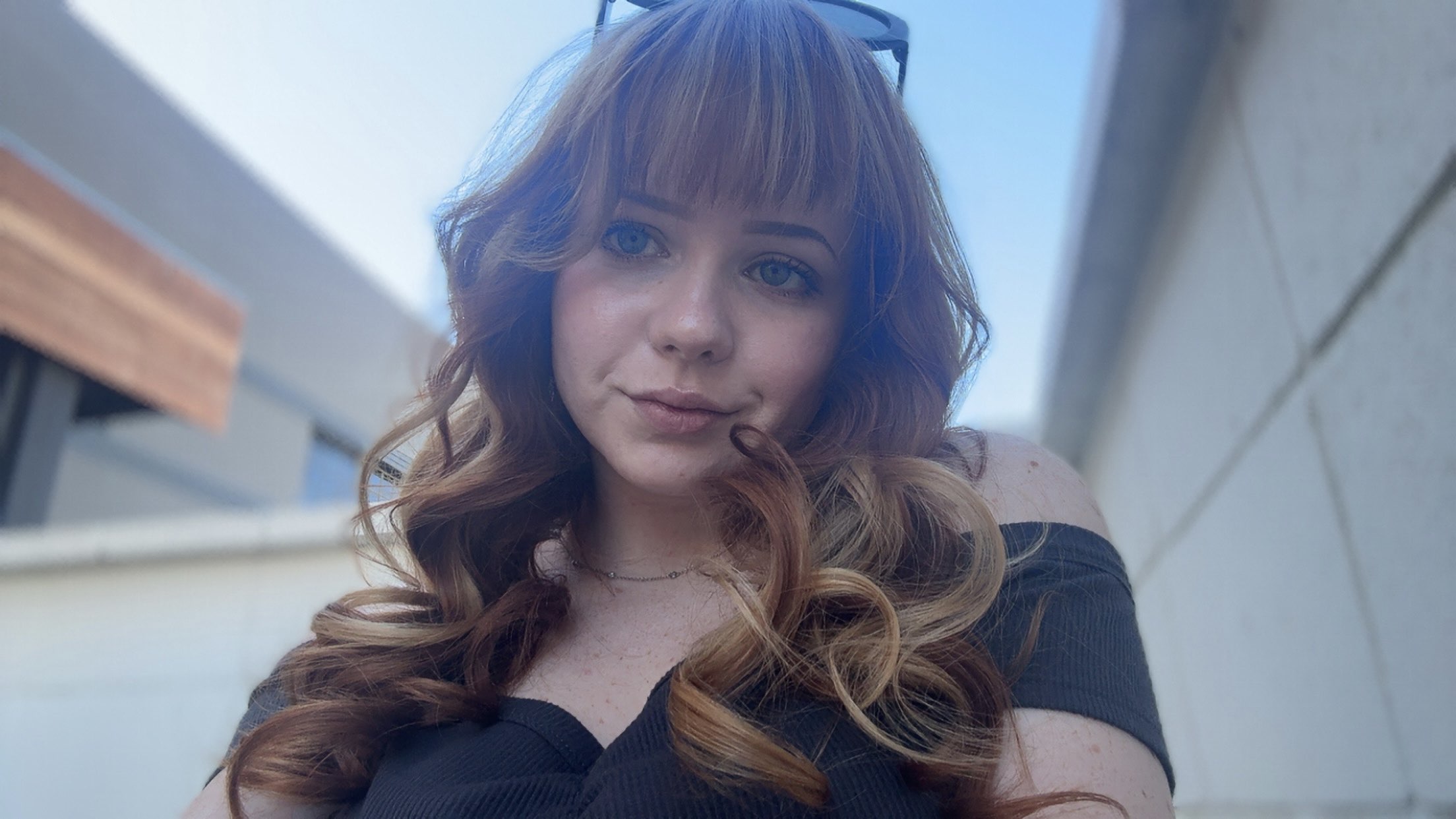 <p>Dani</p>